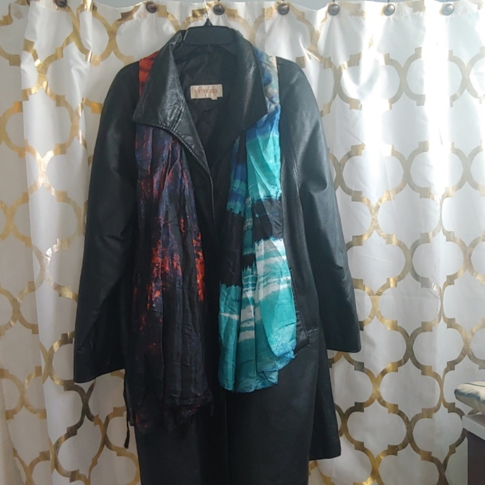 Venezia Leather Jacket. (Scarfs can be added)